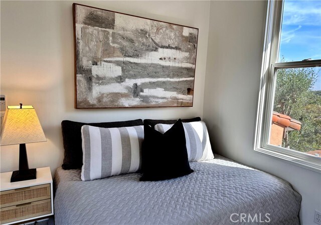 Building Photo - 1 Lucania Dr