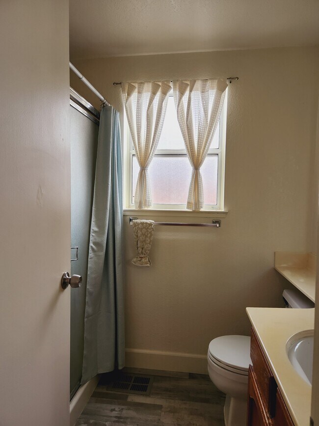 Building Photo - 1814 Evalane Way