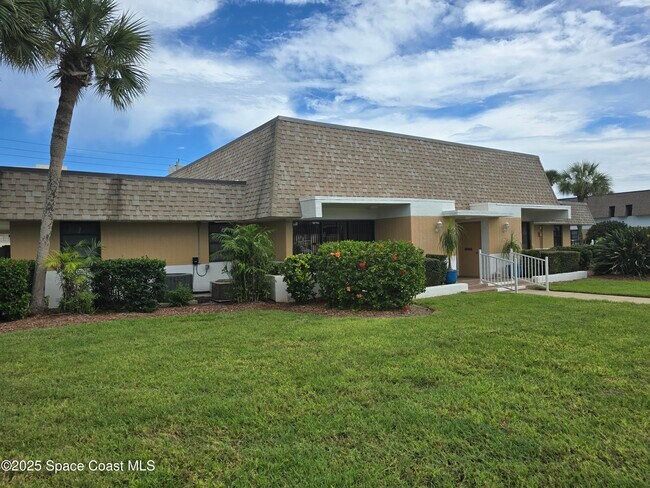 Building Photo - 2700 N Hwy A1A