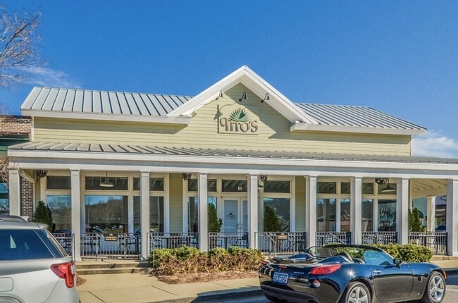 Building Photo - Luxury home in Southbrooke community in Franklin, TN