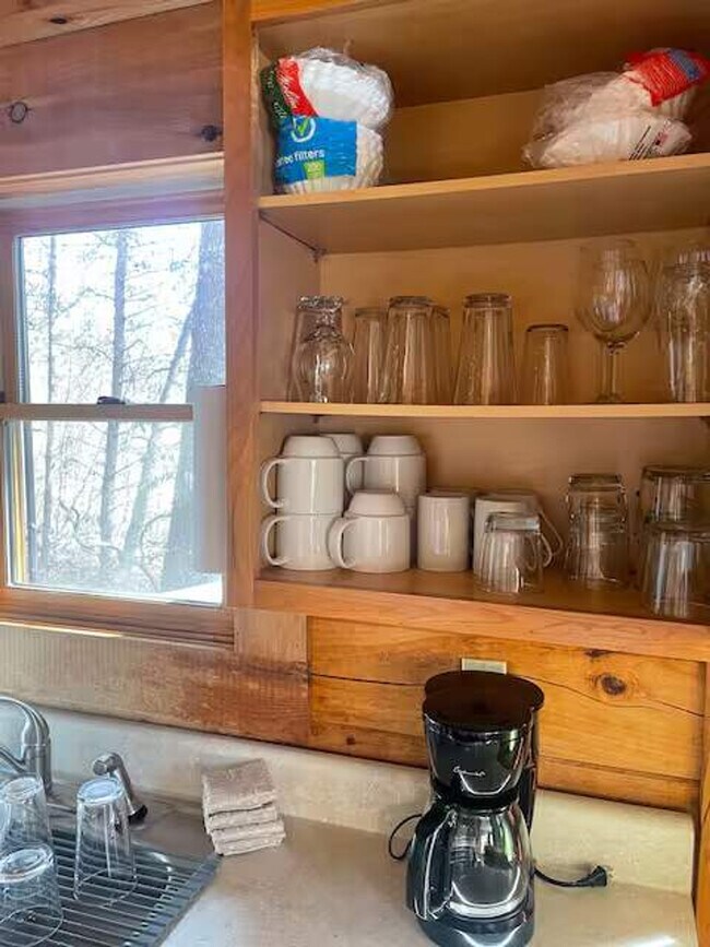 Building Photo - 62 Bailey Ave