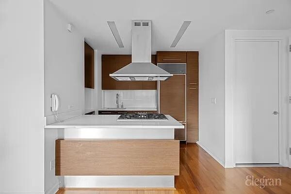 Building Photo - 39 E 29th St