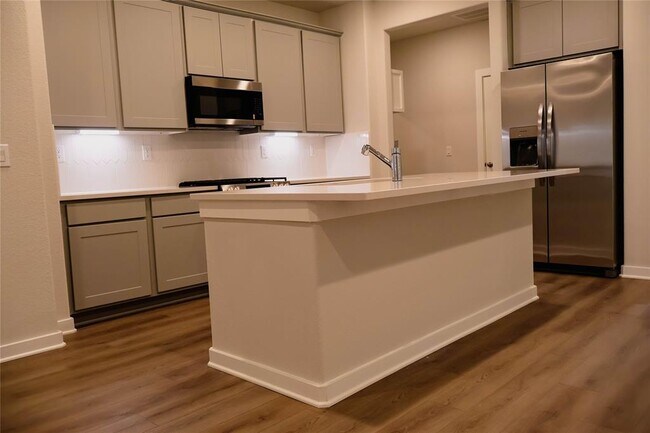 Building Photo - 8415 Sweet Cherry Ln