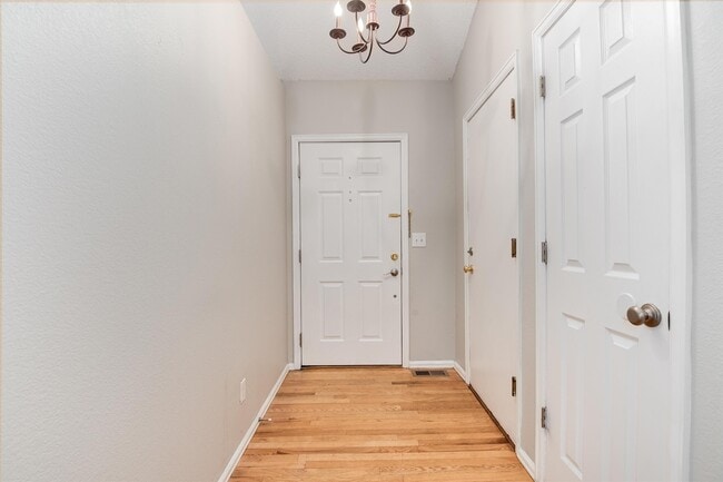Building Photo - 3624 Bucknell Dr