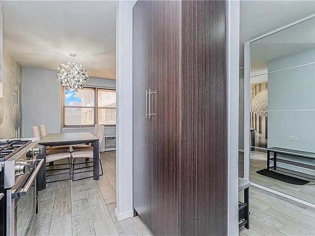 Building Photo - 458 Neptune Ave