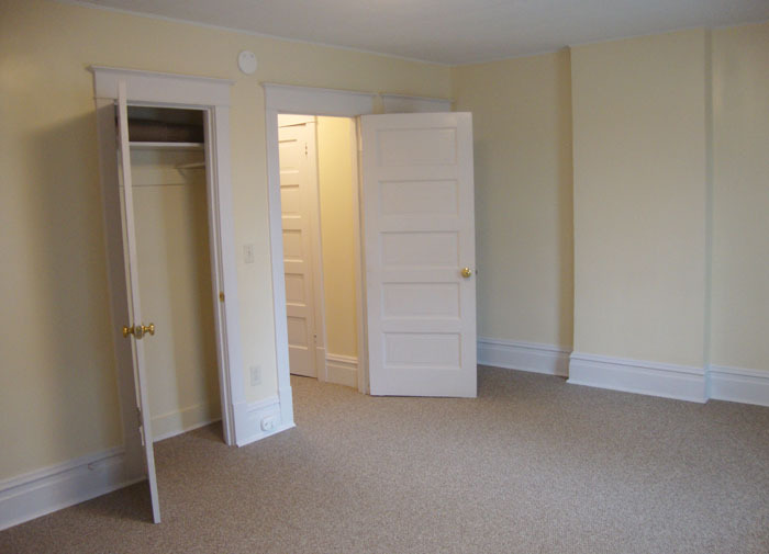 Front bedroom, closet on left, hall door, 2nd closet behind hall door. - 14 E Weber Ave