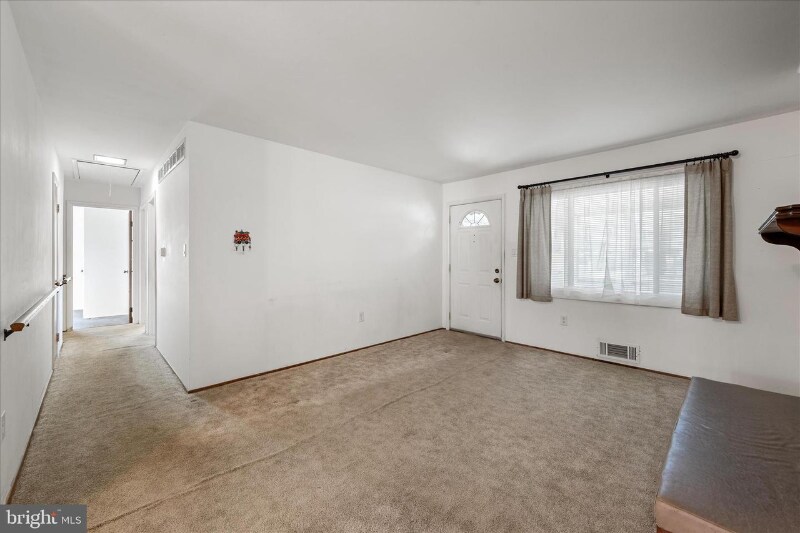 Building Photo - 13719 Knowles St