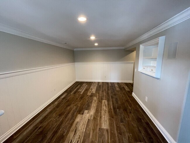 Building Photo - Charming Remodeled 5bd Country Home in Pal...