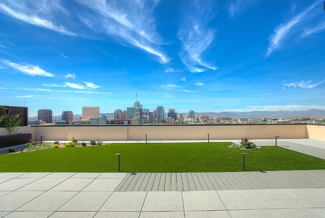 Building Photo - Luxury 1 Bed Condo in the Heart of Downtown Phoenix -- COMING SOON