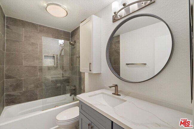 Building Photo - 3802 Dunford Ln