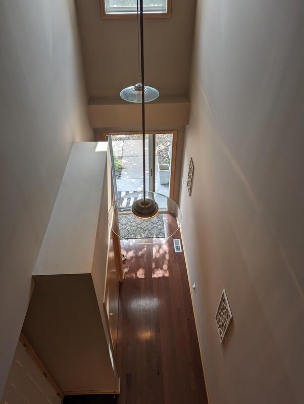 Building Photo - 10857 S Shore Dr