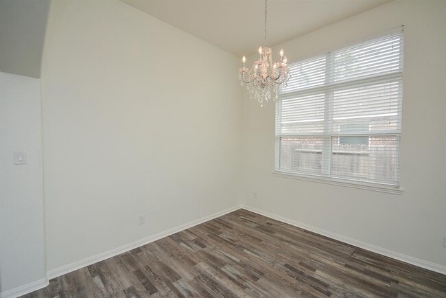 Building Photo - 22211 Weller Oaks Dr