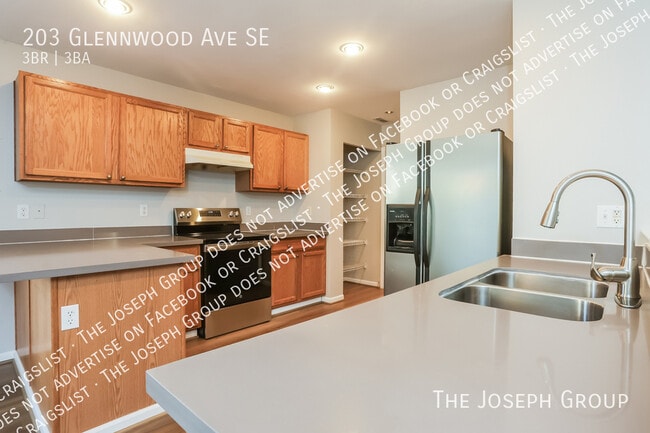 Building Photo - 203 Glennwood Ave SE