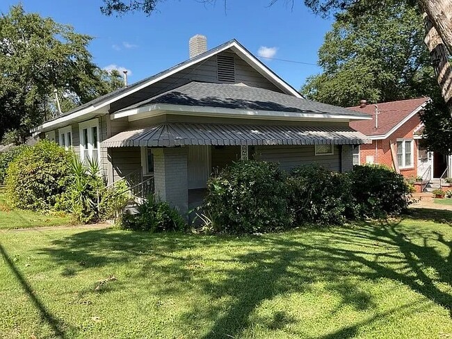 Primary Photo - 328 Calloway St