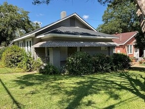 Building Photo - 328 Calloway St