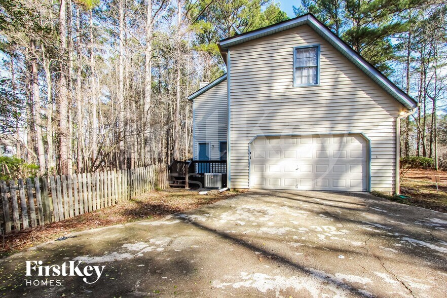 Building Photo - 145 Fontaine Way