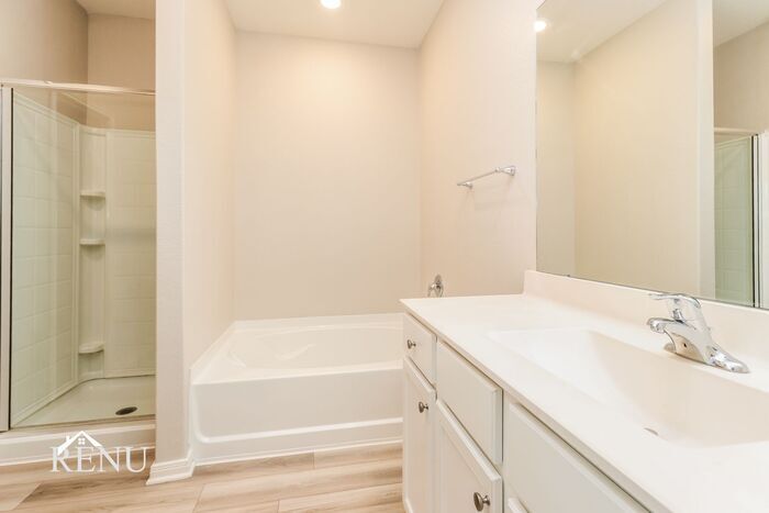 Building Photo - 25393 Cypress Bend Dr