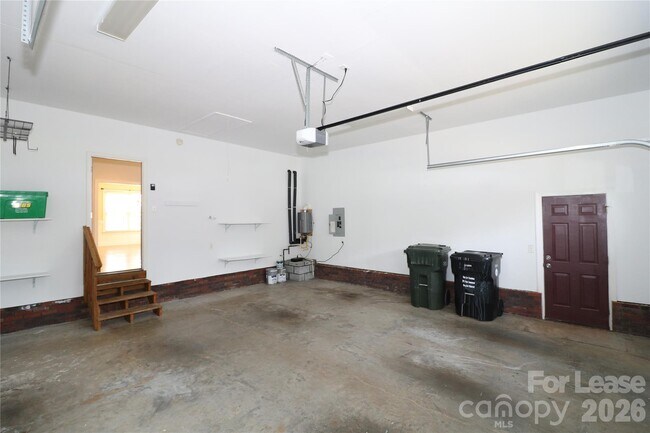 Building Photo - 166 Oak Haven Pl NW