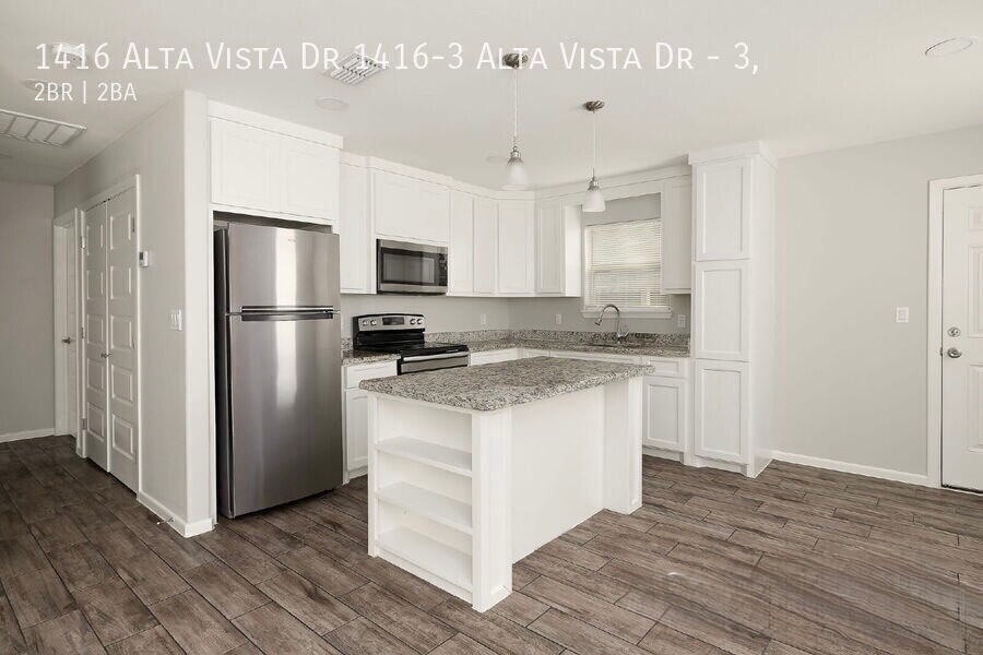 Building Photo - 1416 Alta Vista Dr