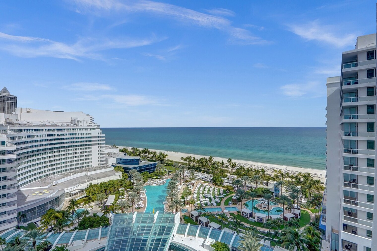 Building Photo - 4401 Collins Ave