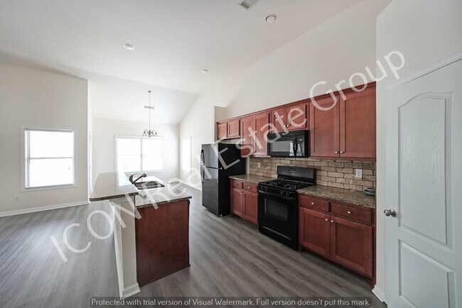 Building Photo - 4/3 Ranch home in Swim Tennis community
