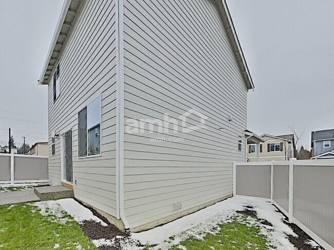Building Photo - 2108 104th Dr SE