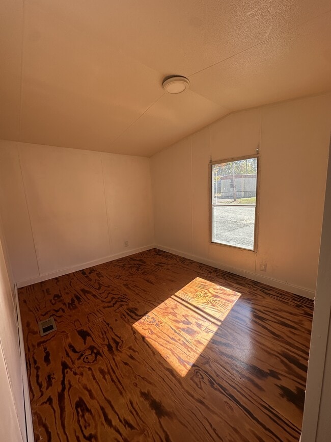 Building Photo - 7150 Seward Cir