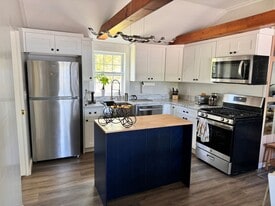 Building Photo - 16 Gorham Dr