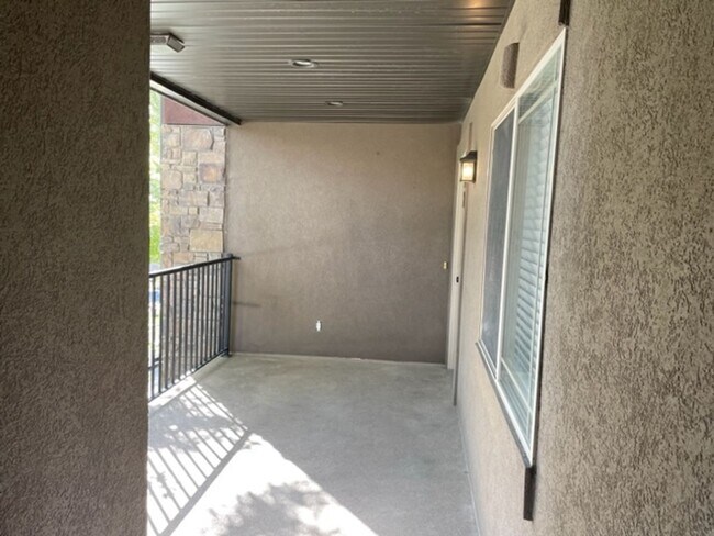 Building Photo - Beautiful 3-Bedroom Condo in Pleasant Grove