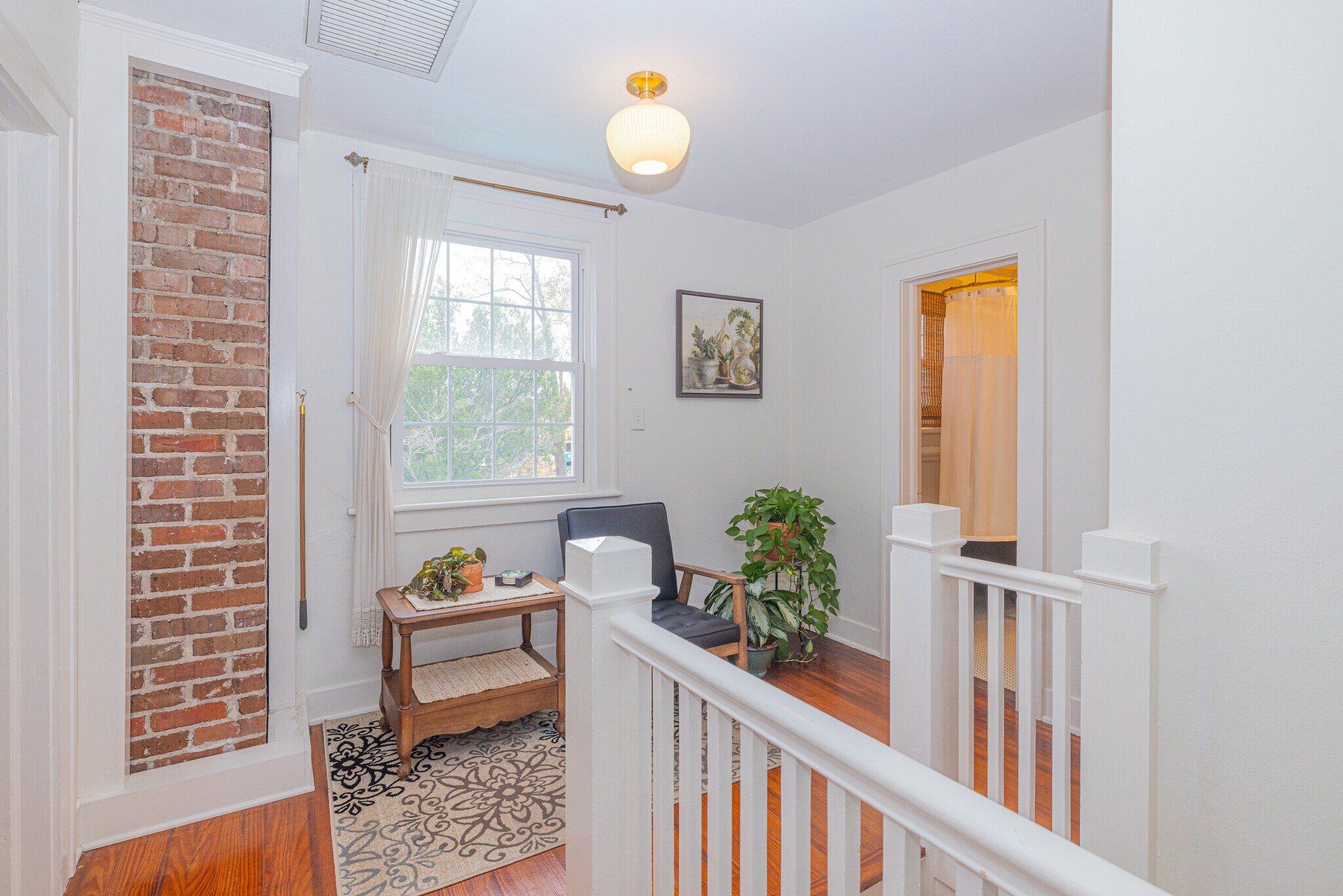 Building Photo - 1049 Buist Ave