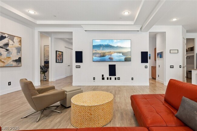 Building Photo - 2341 Martinique Ave