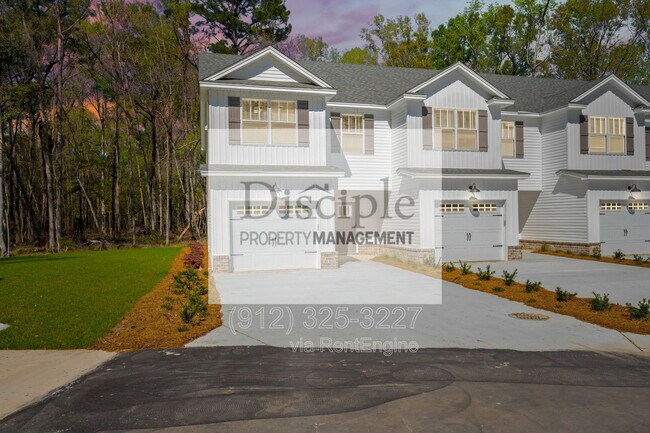 Building Photo - 70 Vining Way