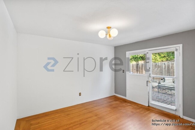 Building Photo - 16070 Selborne Dr