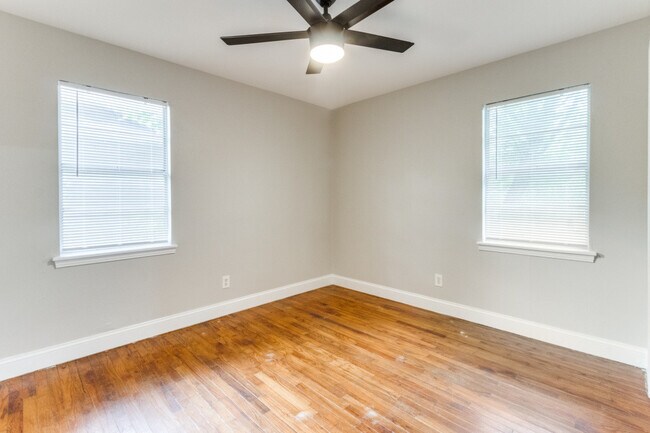 Building Photo - 1113 Rancho Dr