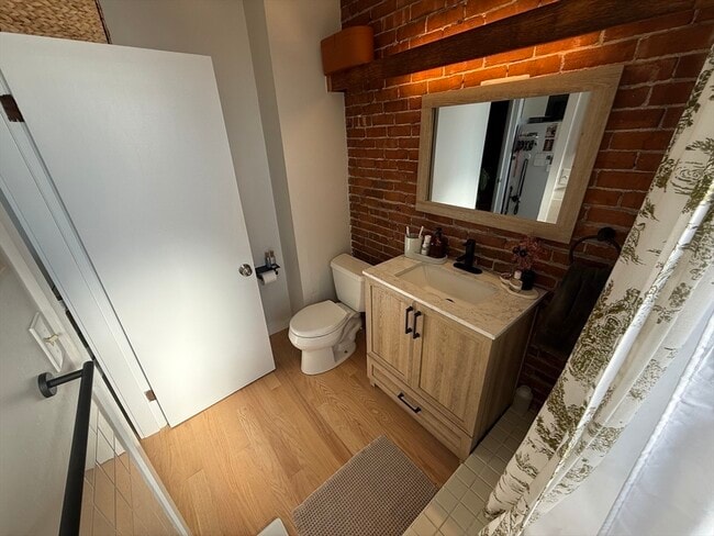 Building Photo - 179 Webster St