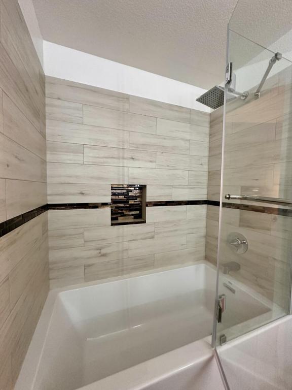 Building Photo - 11385 Affinity Ct