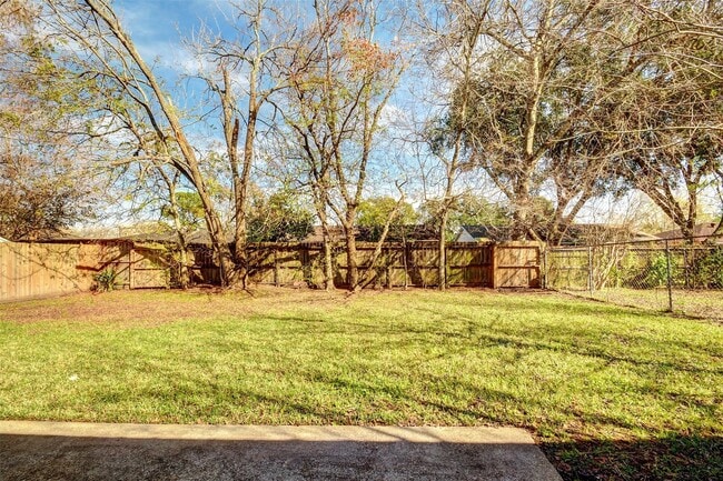 Building Photo - 16623 Blackhawk Blvd