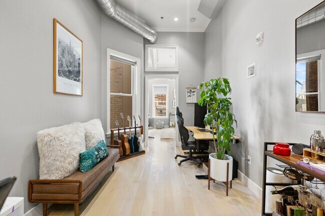 Building Photo - 313 Washington St