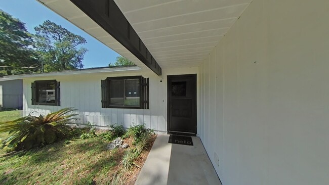 Building Photo - Beautiful 3-bedroom, 2-bath in the peaceful Ocala Park Estates Community