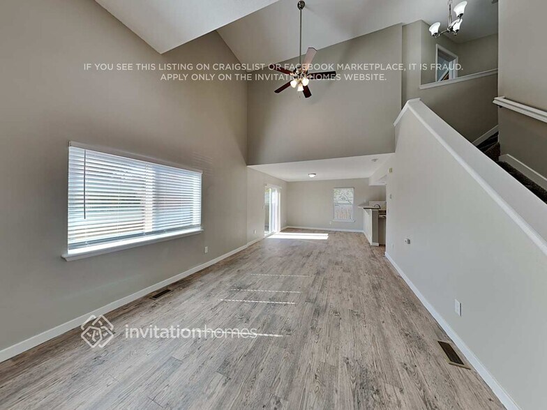 Building Photo - 845 Legend Oak Dr