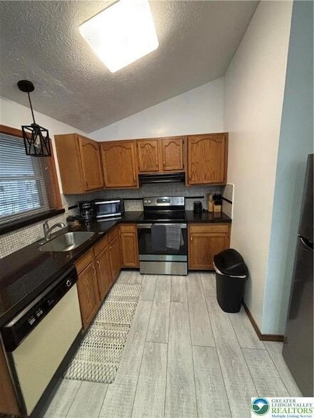 Building Photo - 9203 Westwood Dr