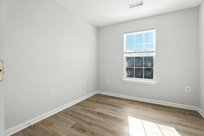 Building Photo - 15403 Gideon Gilpin St
