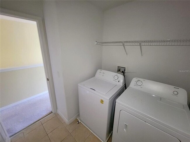 Building Photo - 9722 Moss Rose Way