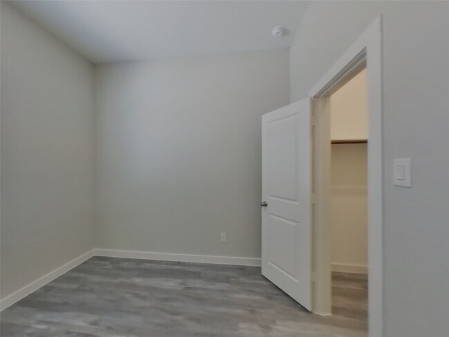 Building Photo - 22737 Terrazzo Dr