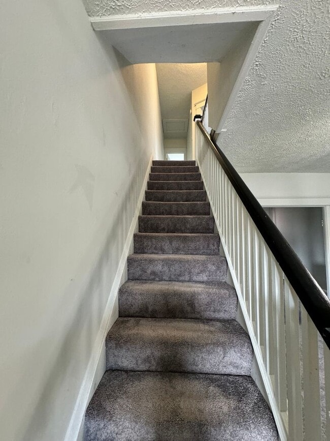 Building Photo - Rowhome for rent in Baltimore!