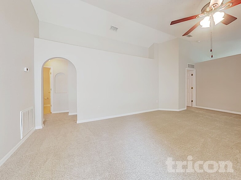 Building Photo - 13822 Gentle Woods Ave