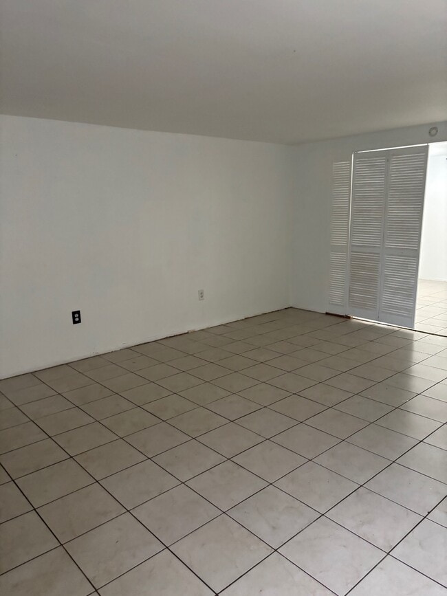 Building Photo - 12411 Partridge Hill Row