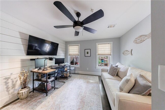 Building Photo - 1000 Loliver Ln