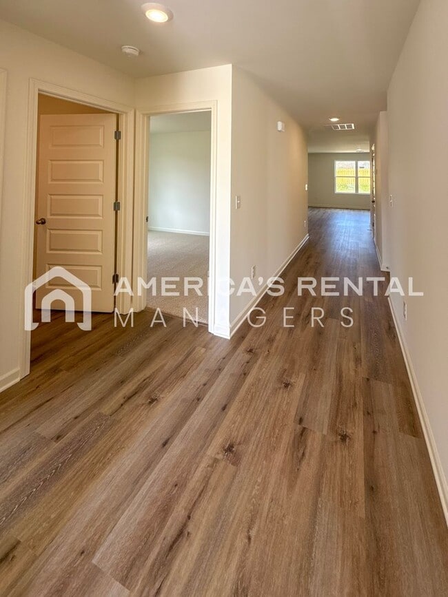 Building Photo - Spacious & Modern 4-Bedroom, with Blinds Included!! Retreat in Magnolia Hills - Pet-Friendly! Ava...