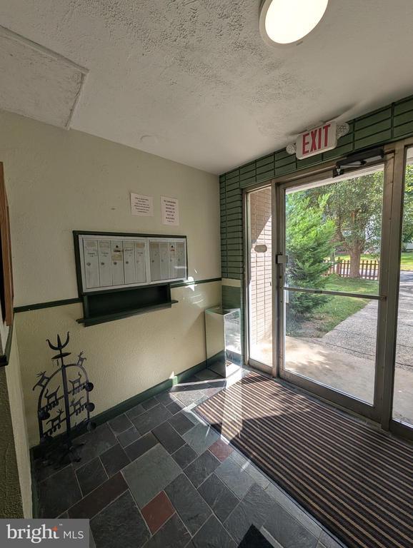 Building Photo - 311 Dawson Ave
